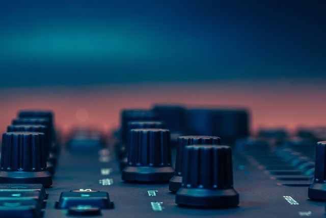 Maximizing Growth and Innovation: Revolutionizing Business Industries with AI Technology